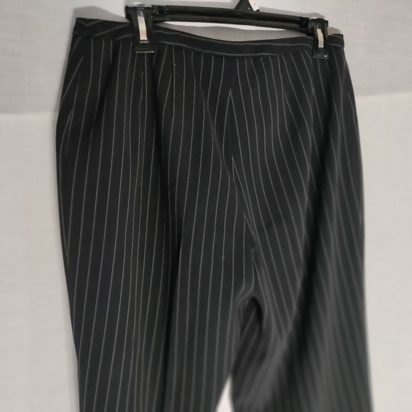 Woman pinstripe slacks/pants - Picture 2 of 12